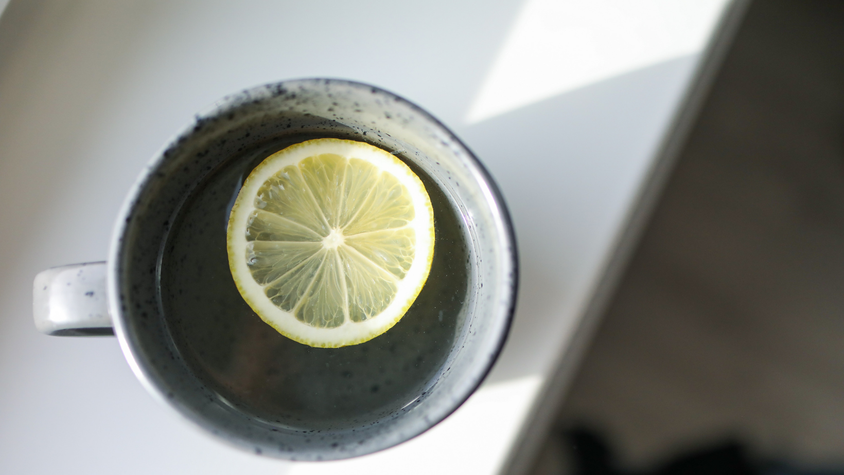 Realm | Blog | Recipe - Hydrating Anti-Inflammatory Water