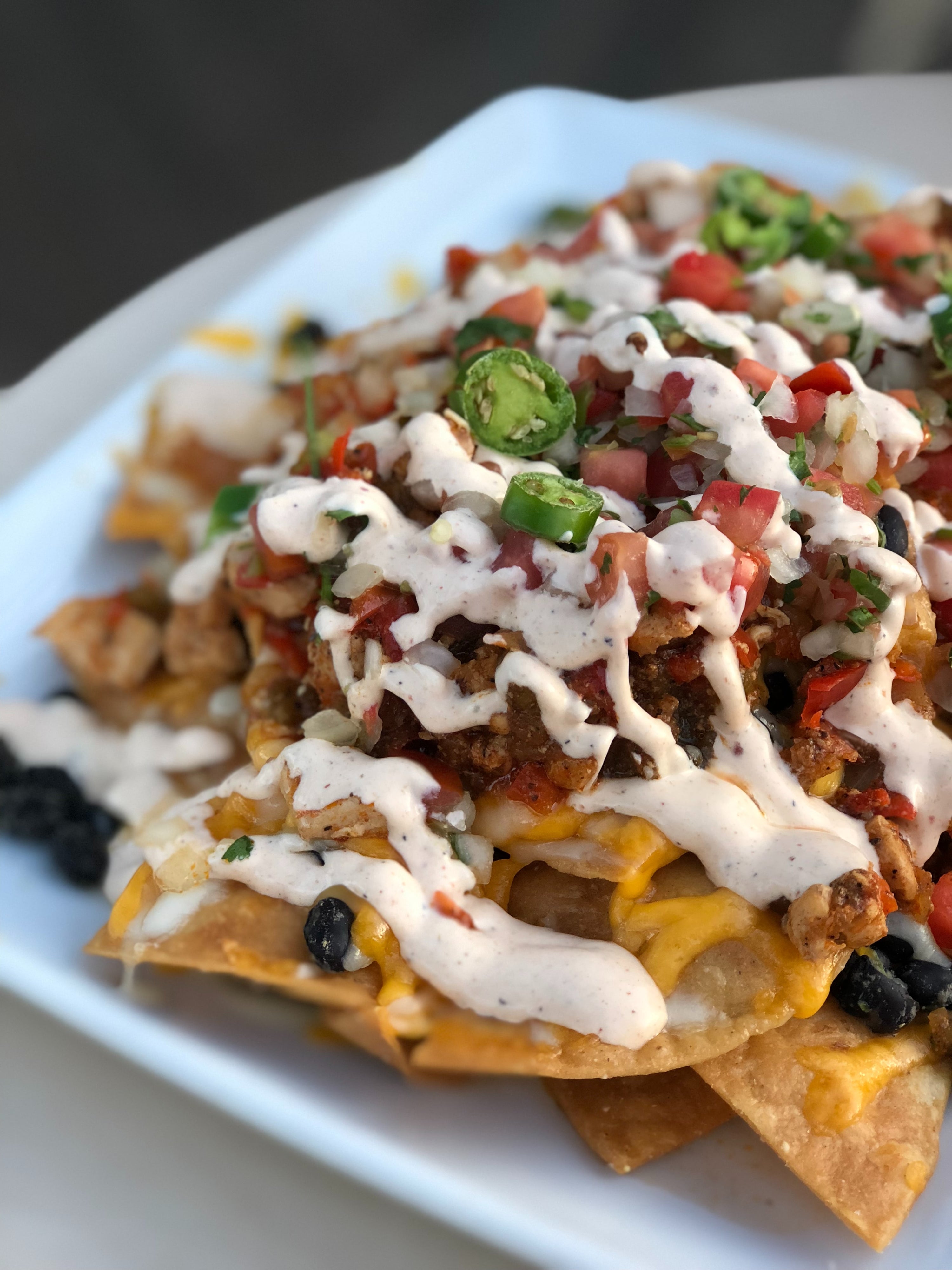 Healthy Superbowl Recipe: Cheesy Cauliflower Nachos